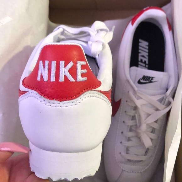 Nike Cortez - Picture 3 of 3